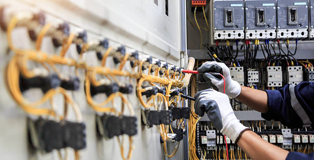 Professional Electrician technician working in Montebello, NY